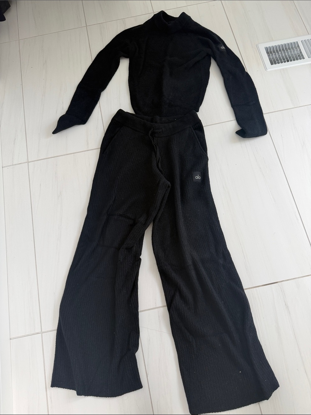ALO Yoga Black Ribbed Wide-Leg Lounge Pants